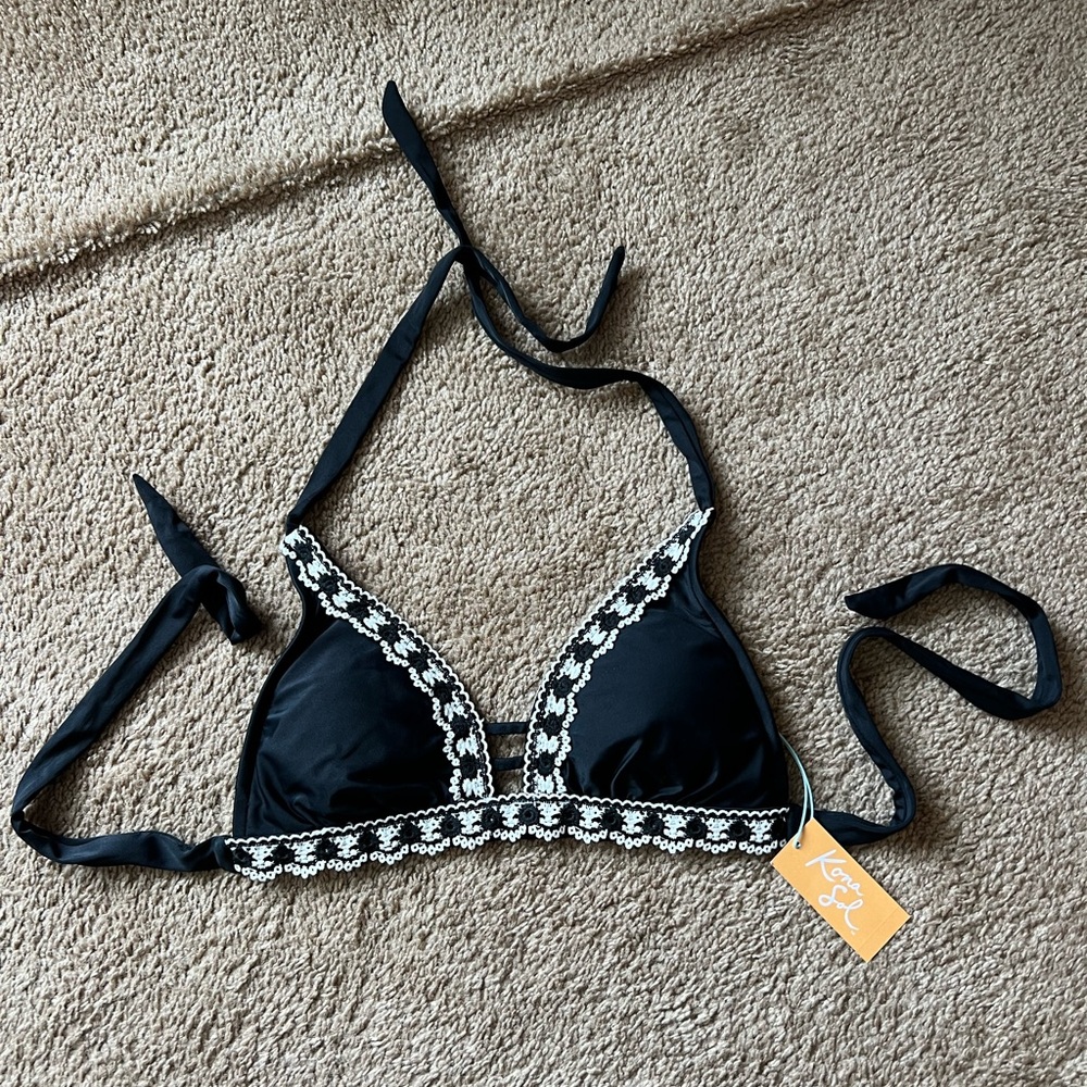 NWT Kona Sol bikini top